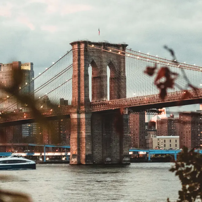 Modern MD view of the Brooklyn bridge